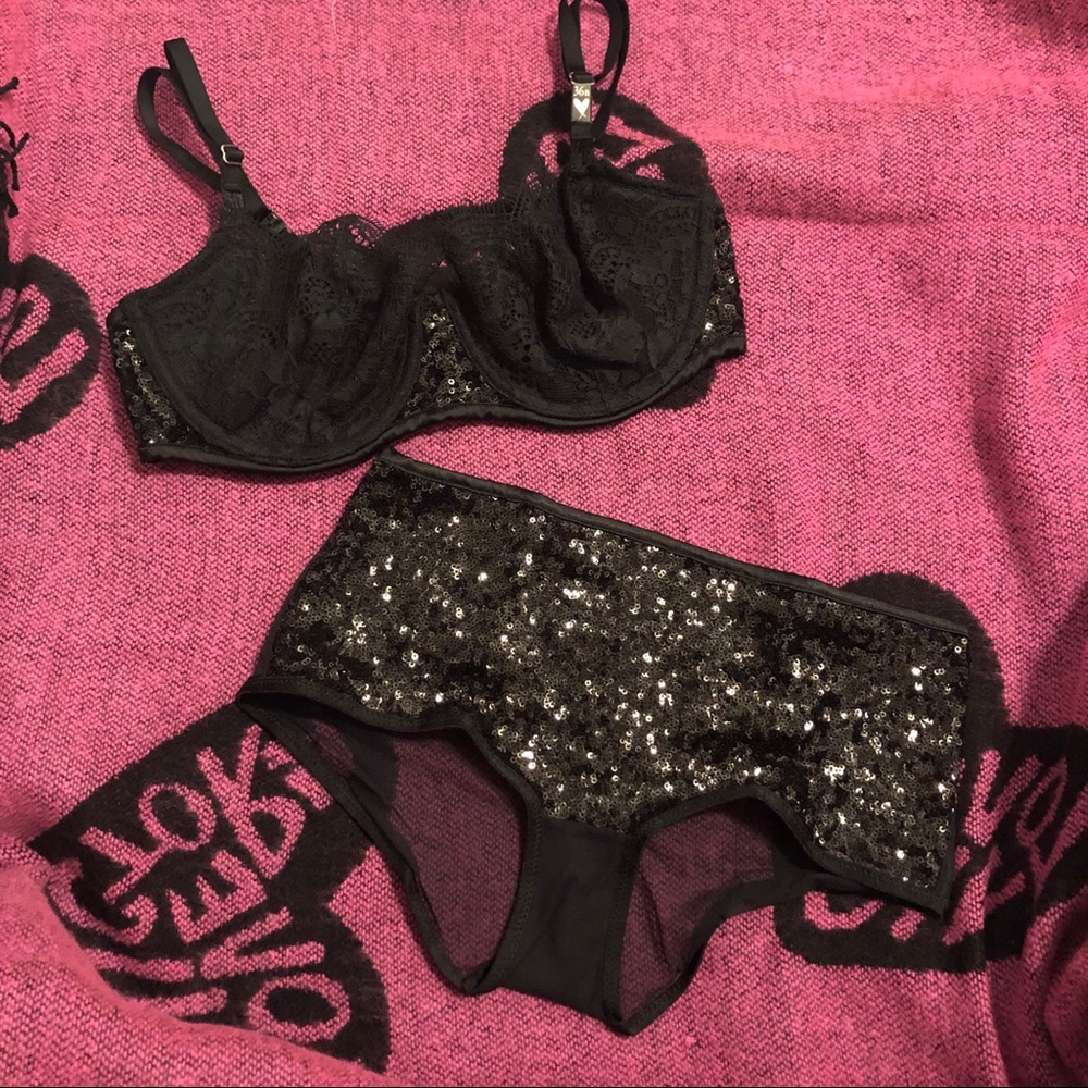 VS bra and panty set